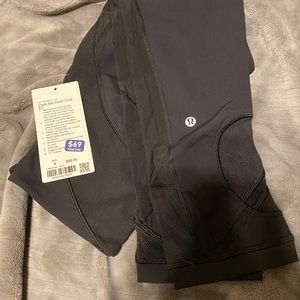 Lululemon “Clear the Court” Crop Leggings